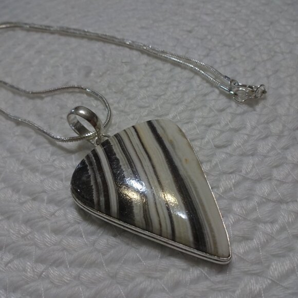 Natural ZEBRA CALCITE Handmade Sterling 925 Pendant/Chain #705C - Picture 3 of 3